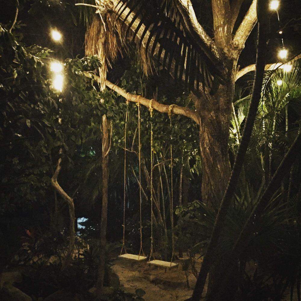 image-housing-carousel
