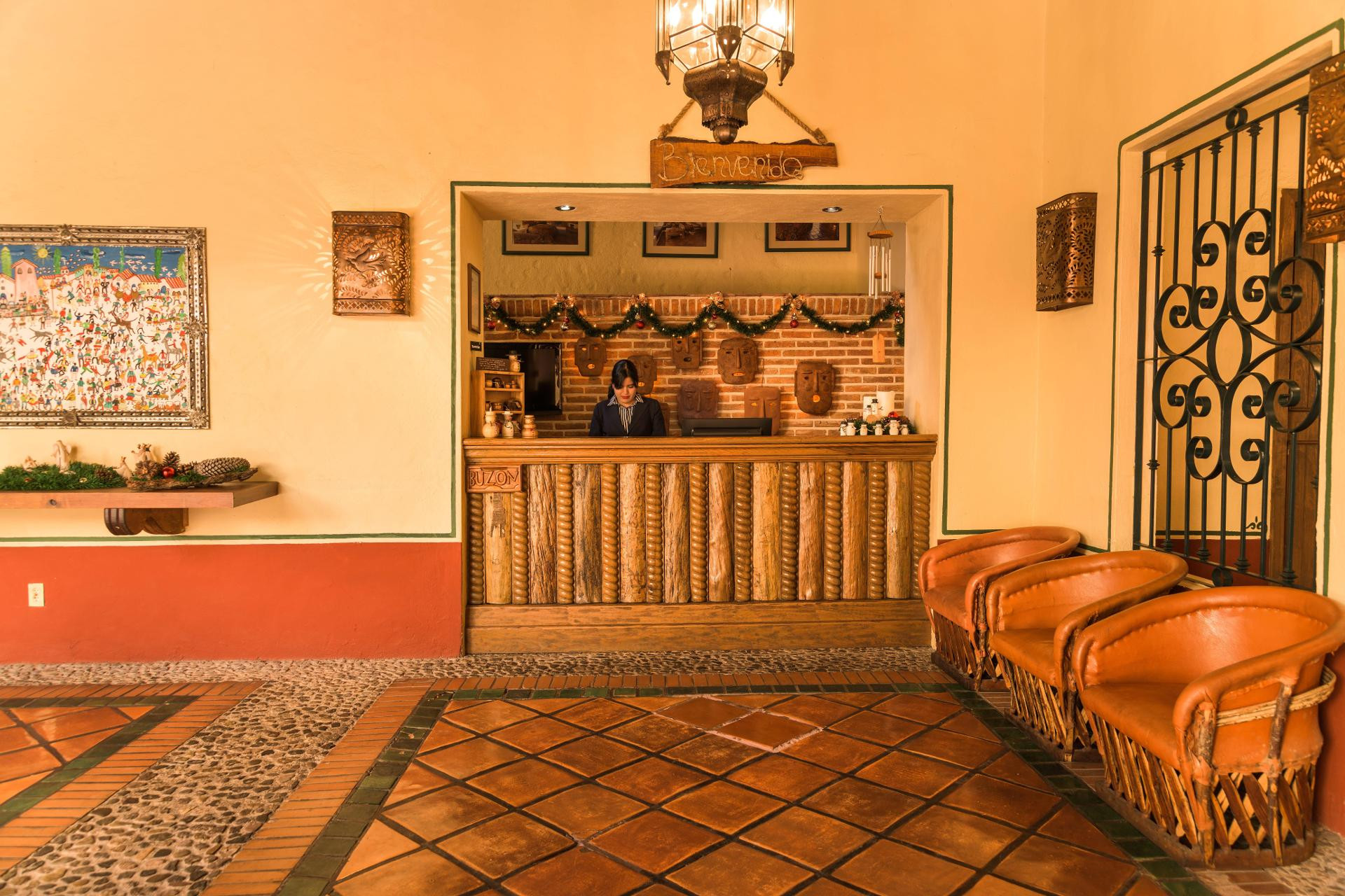 image-housing-carousel
