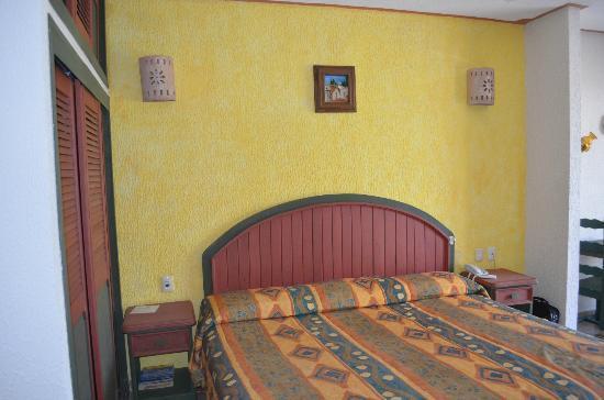 image-housing-carousel