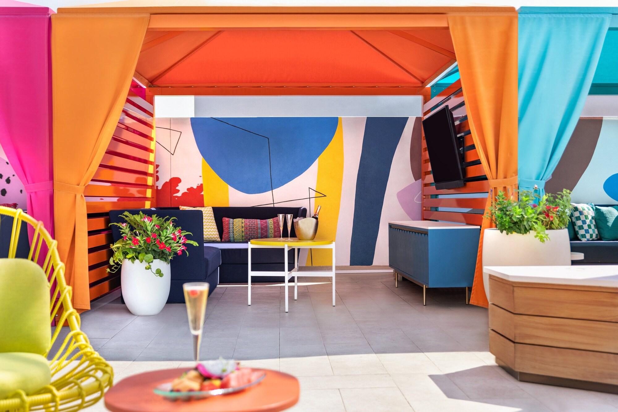 image-housing-carousel