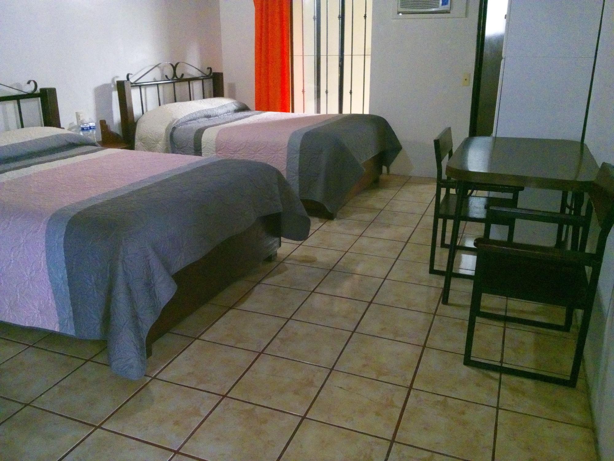 Hotel Uke Inn Teran 4