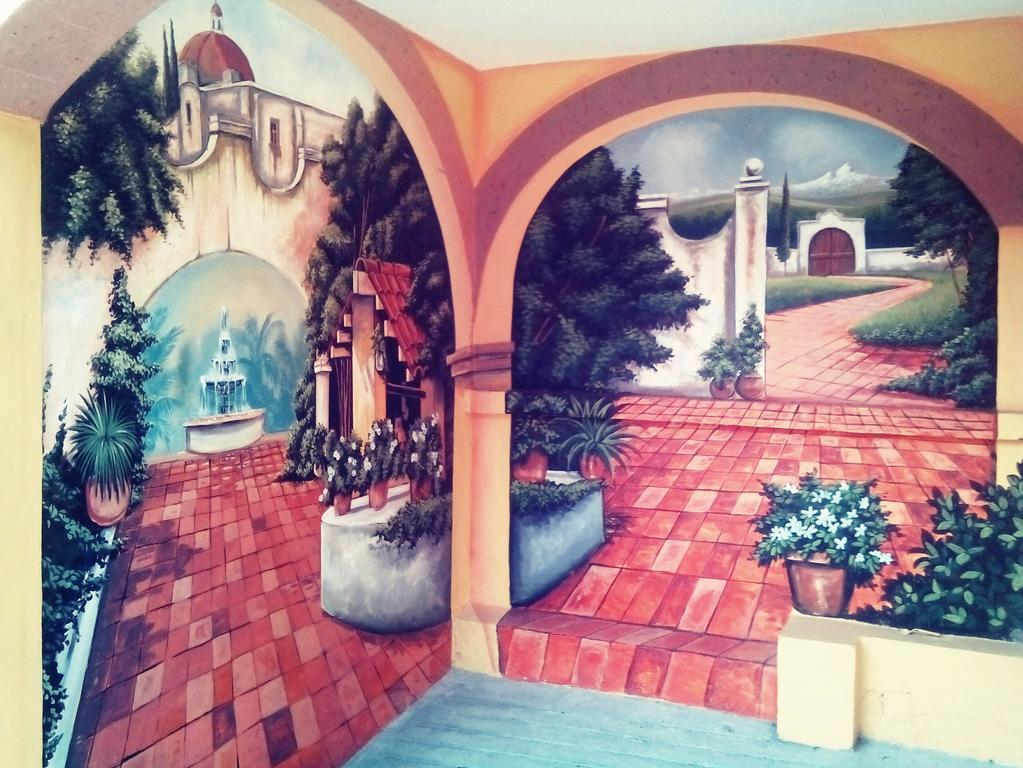 image-housing-carousel