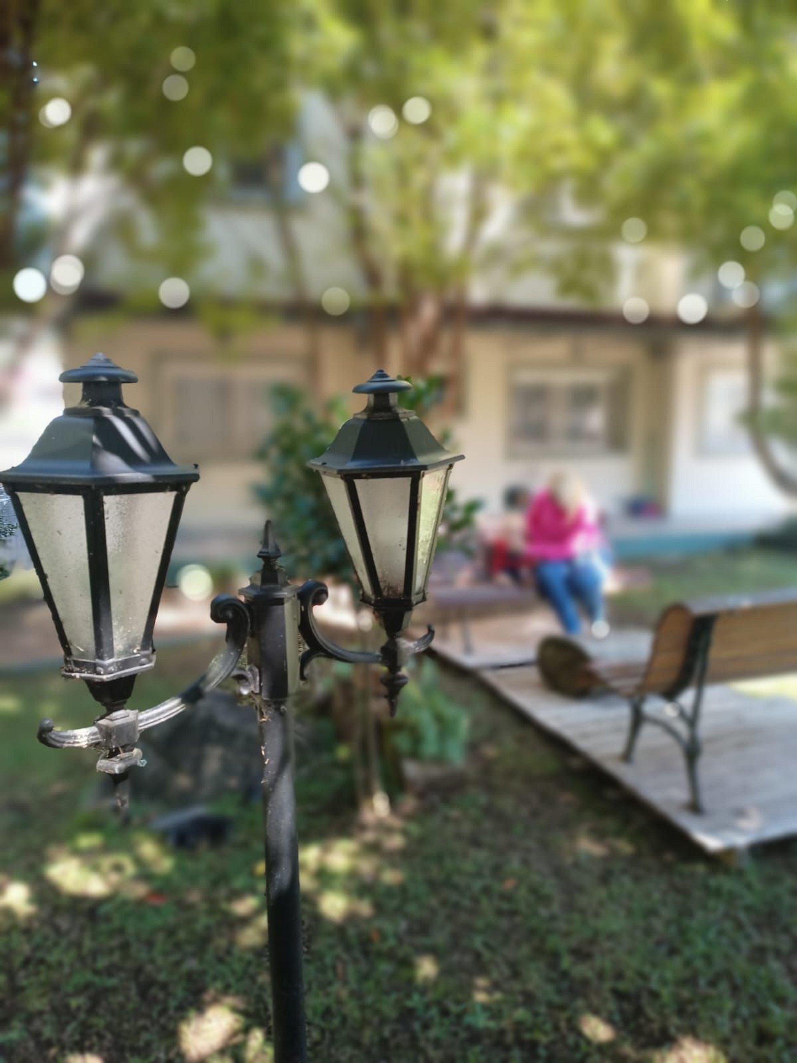 image-housing-carousel