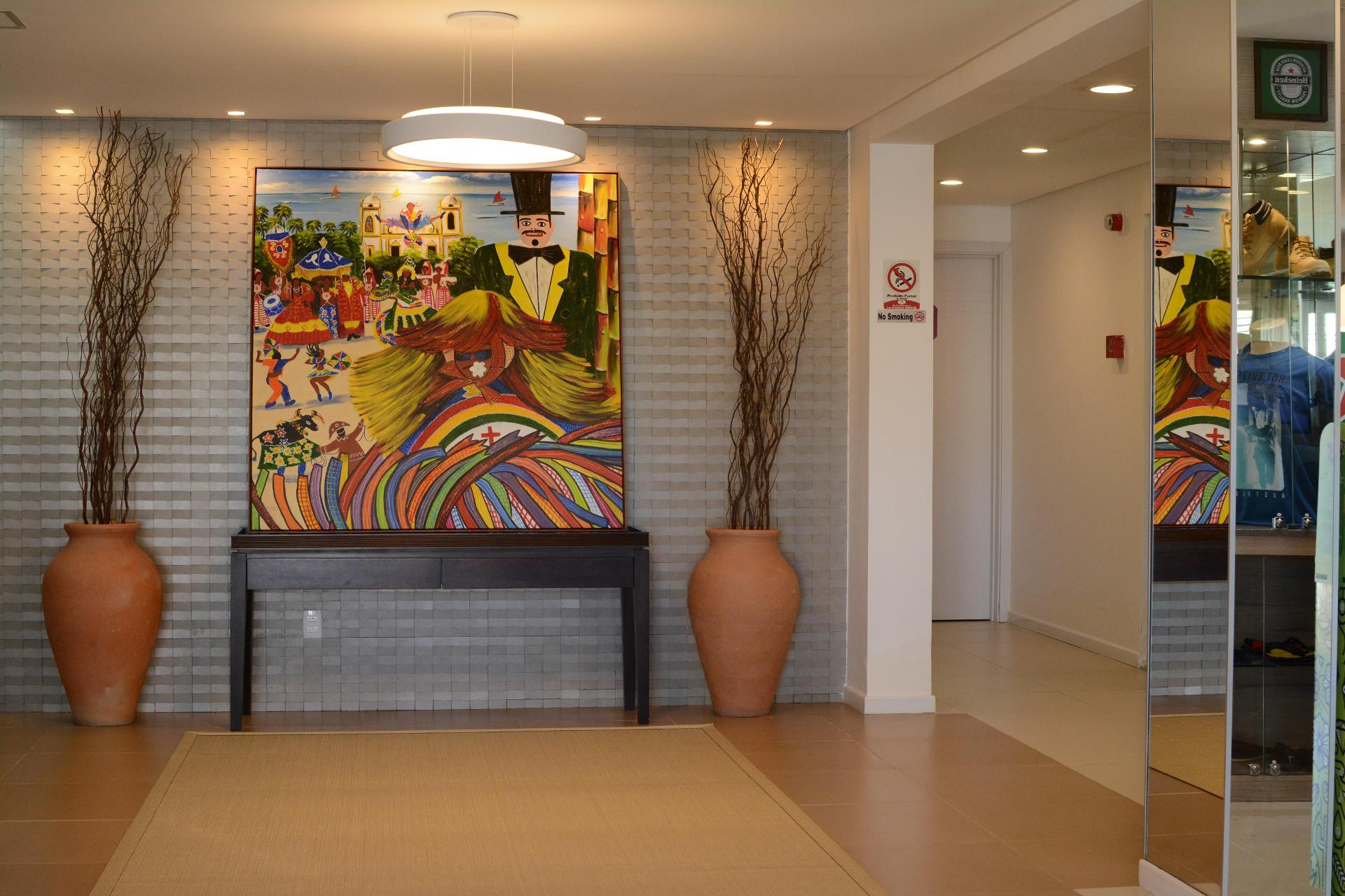 image-housing-carousel