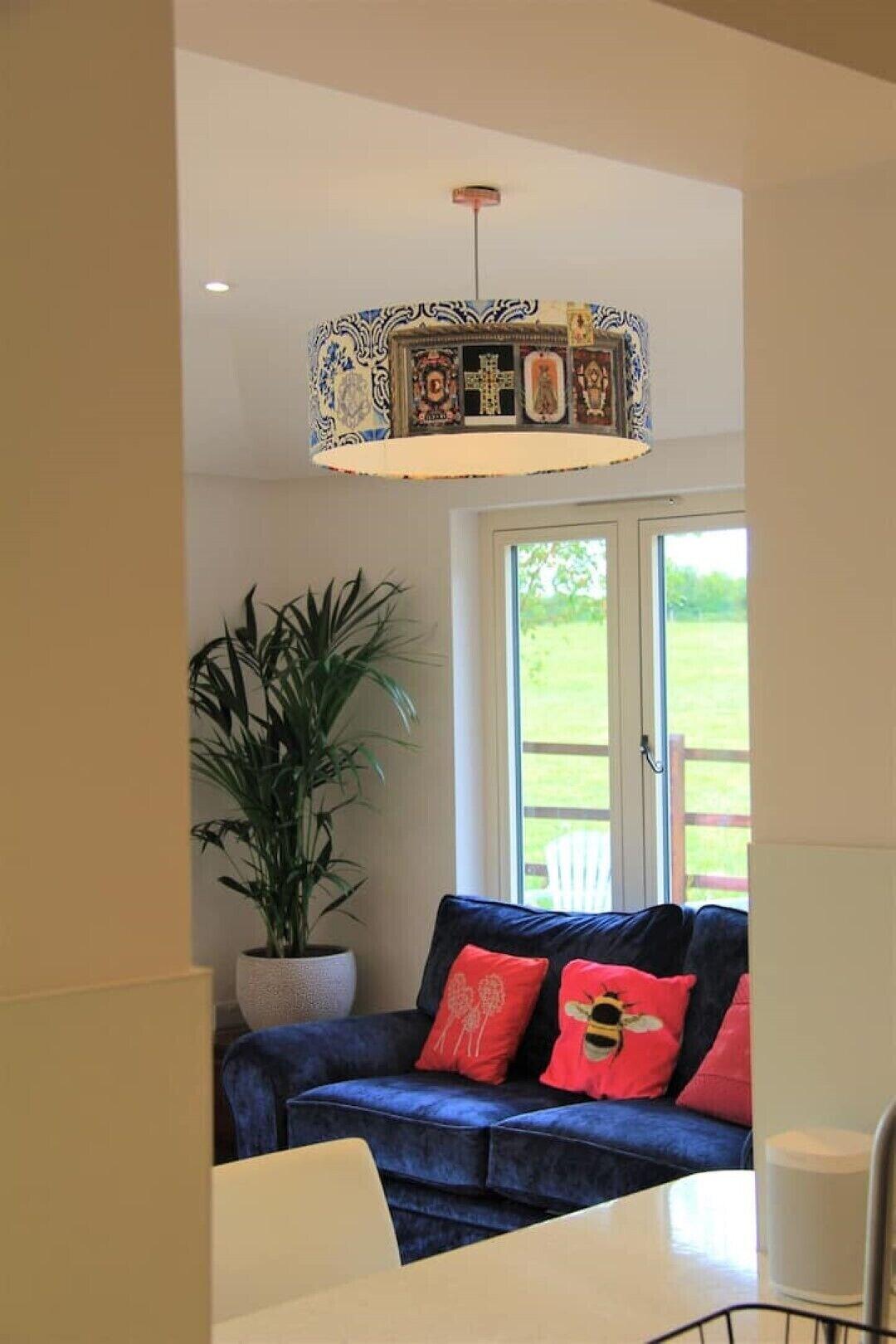 image-housing-carousel