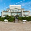 Marin Chateau Hotel