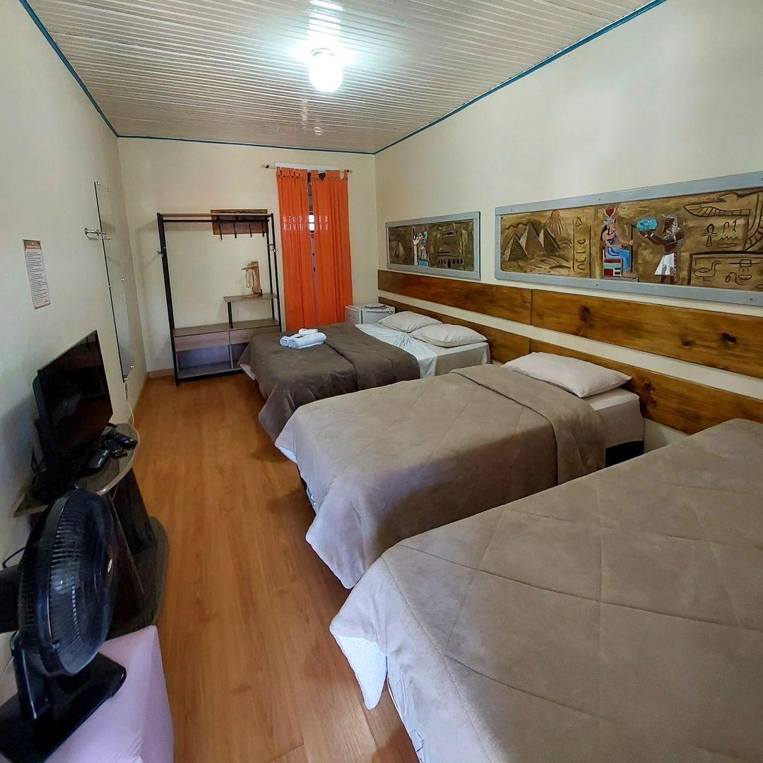 image-housing-carousel
