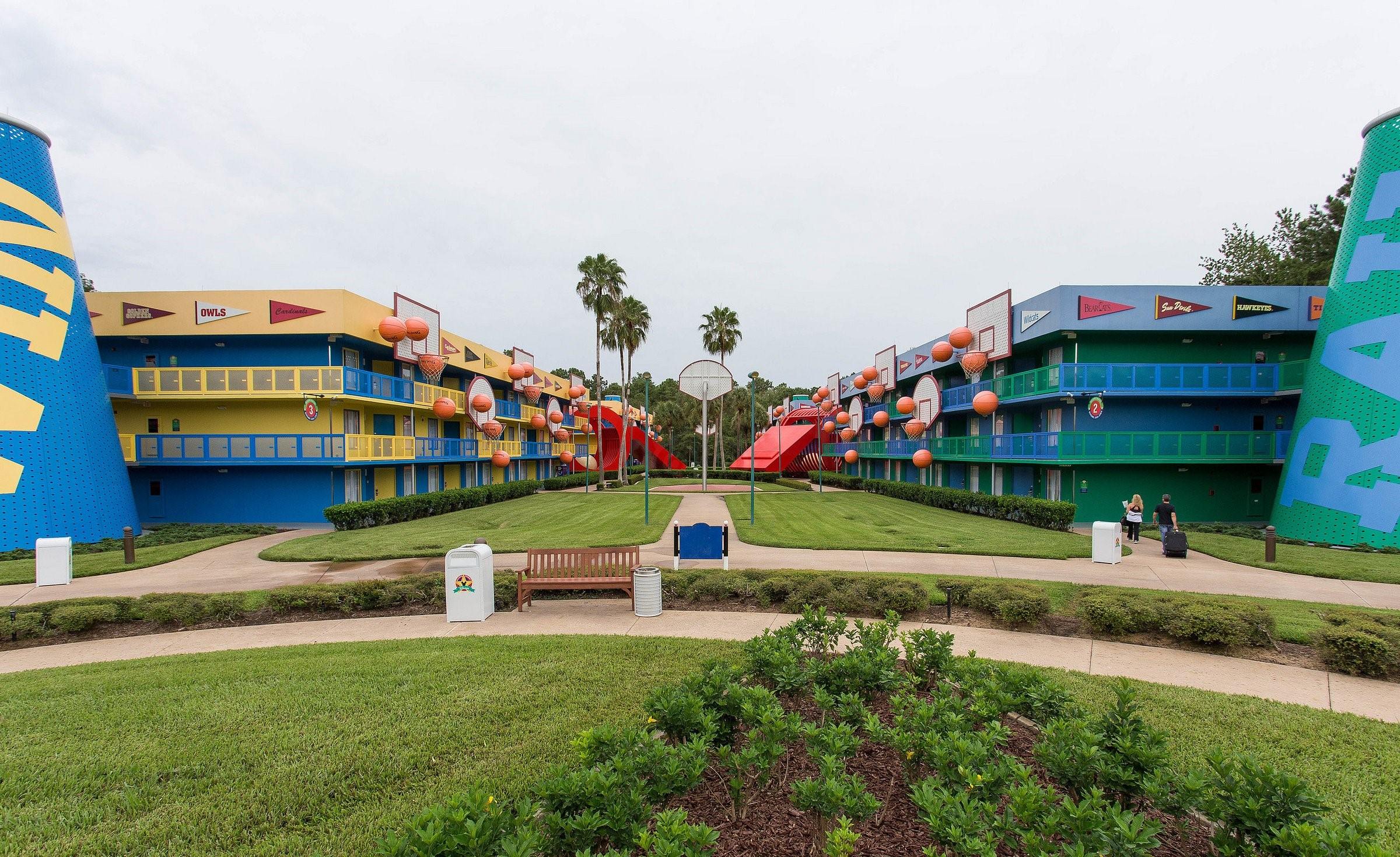 image-housing-carousel