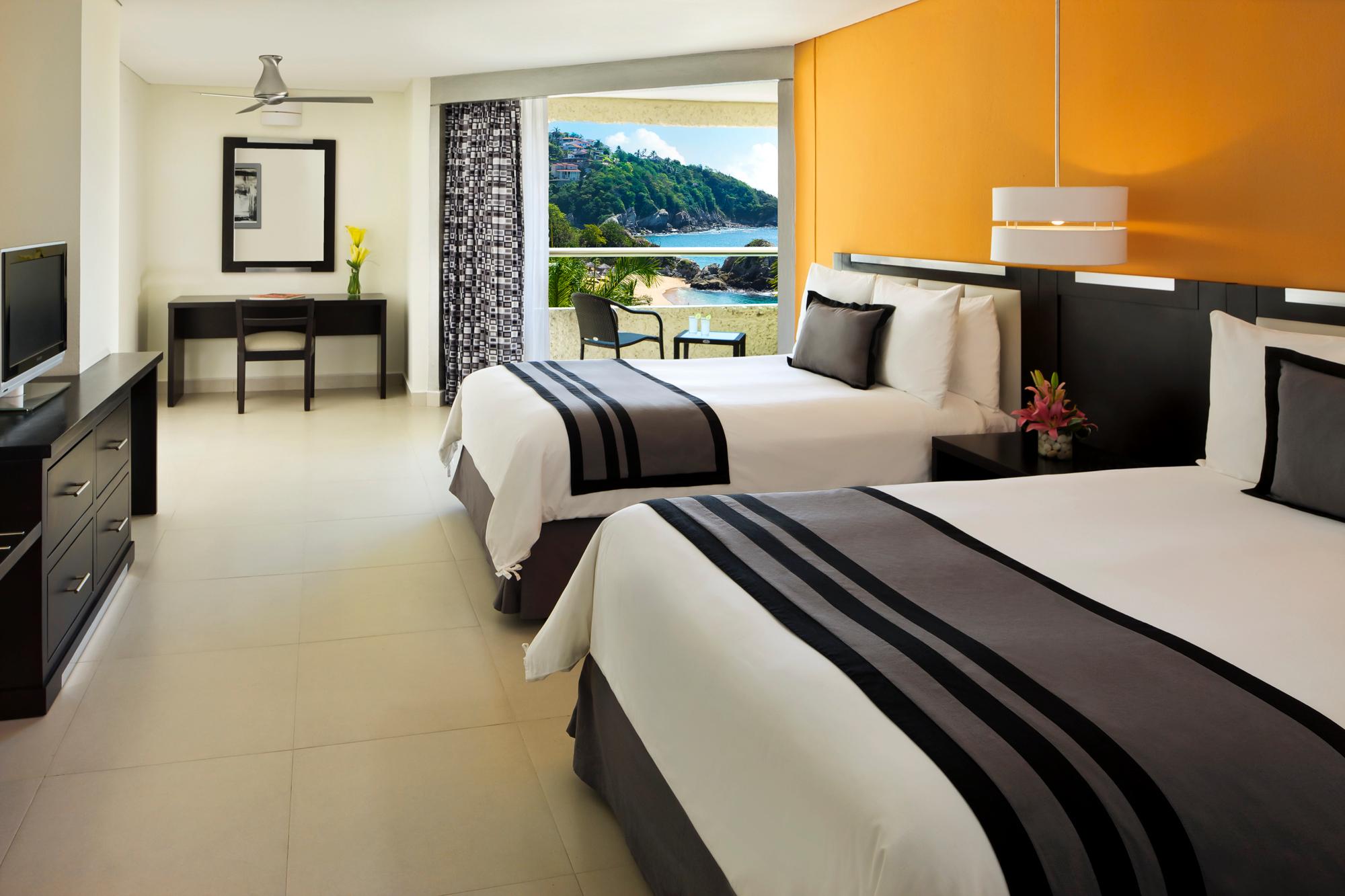Habitación Doble Superior con Vista Parcial del Mar