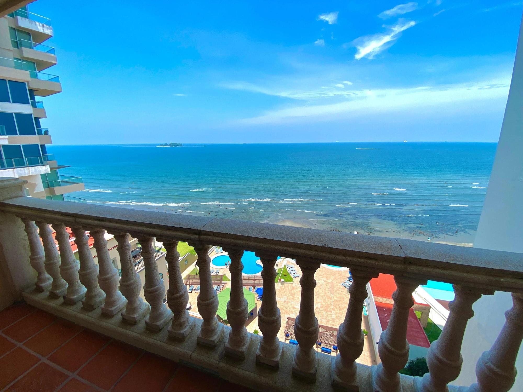 Astur Hotel y Suites 4