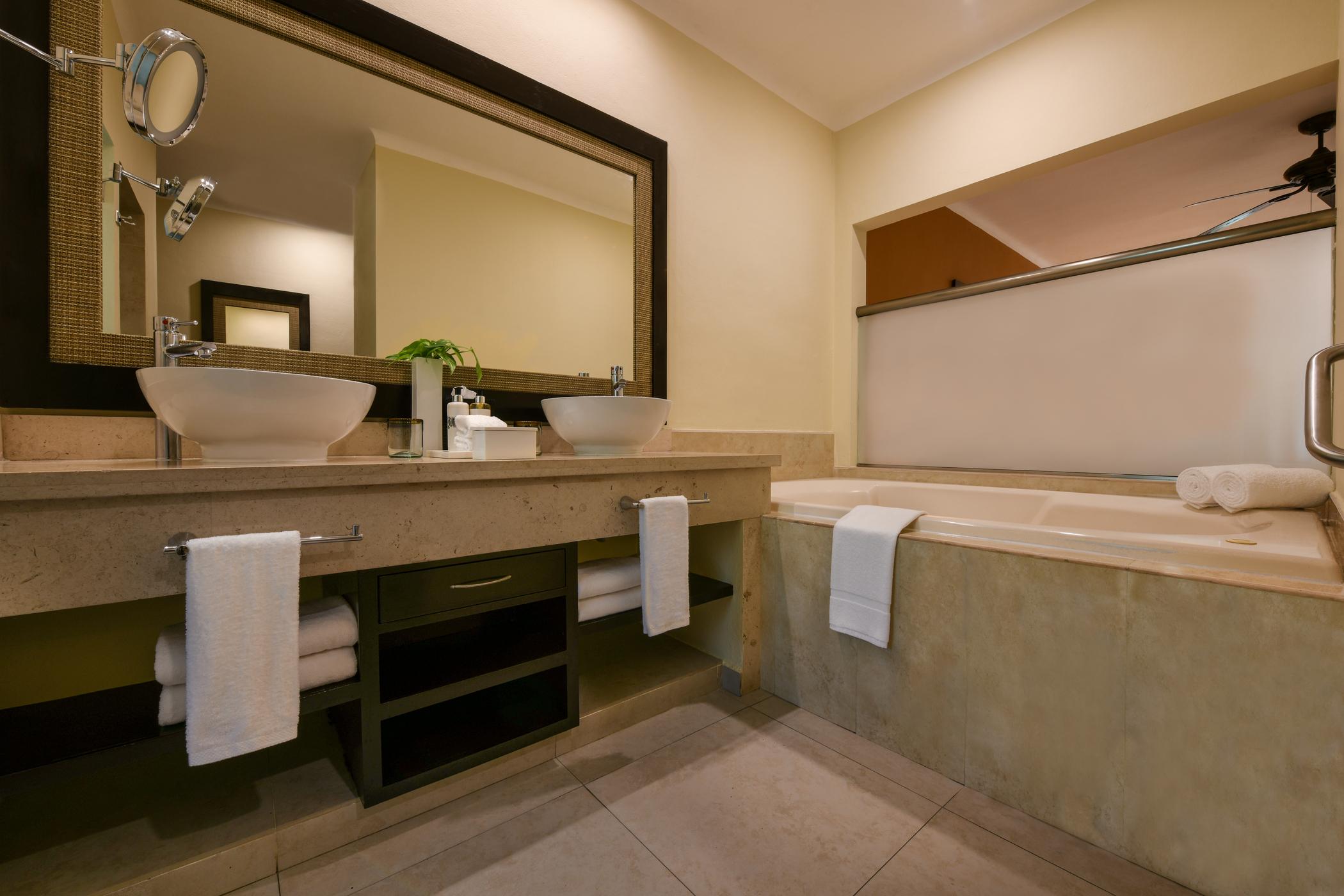 BEACH FRONT JUNIOR SUITE