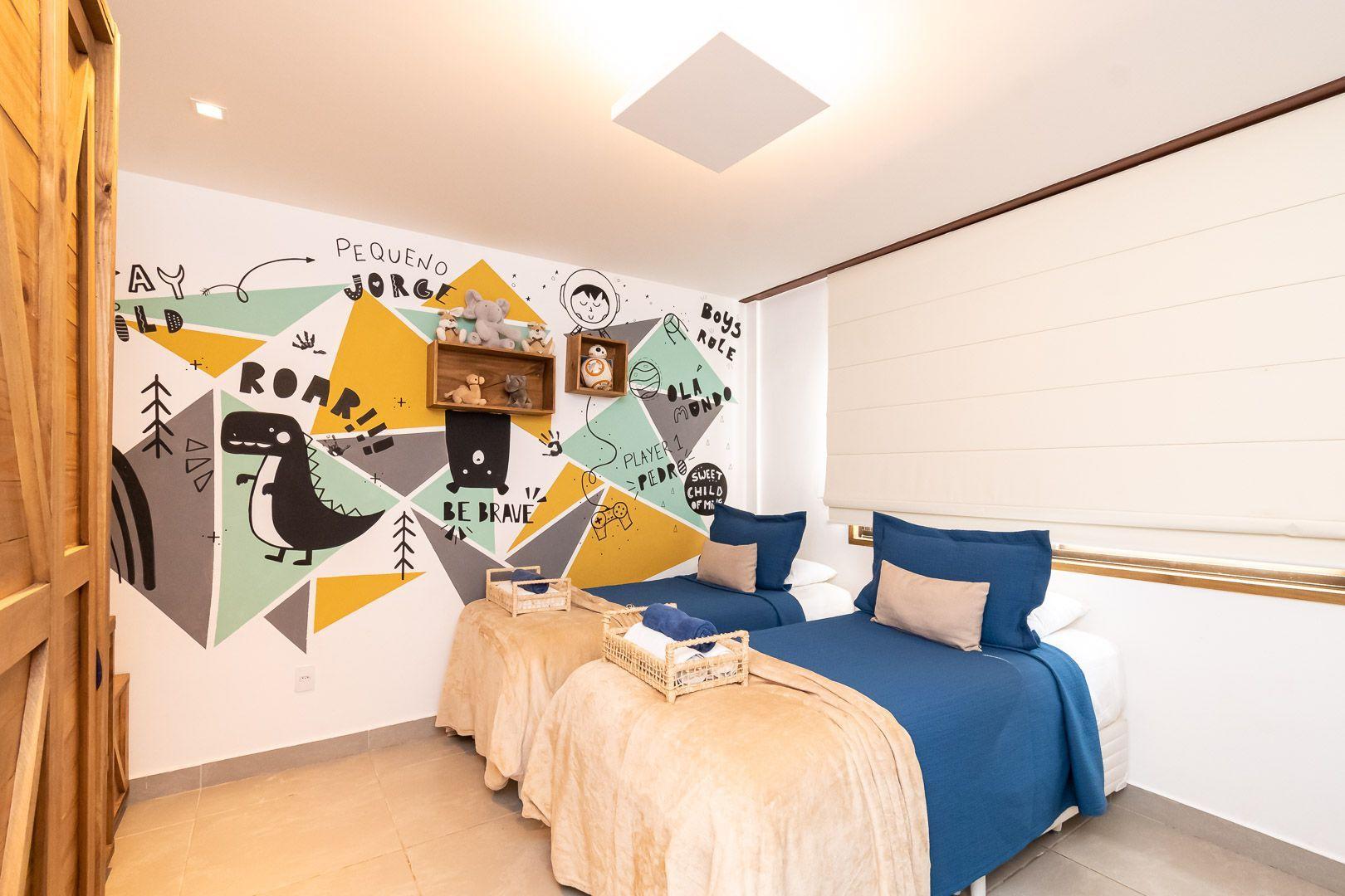 image-housing-carousel