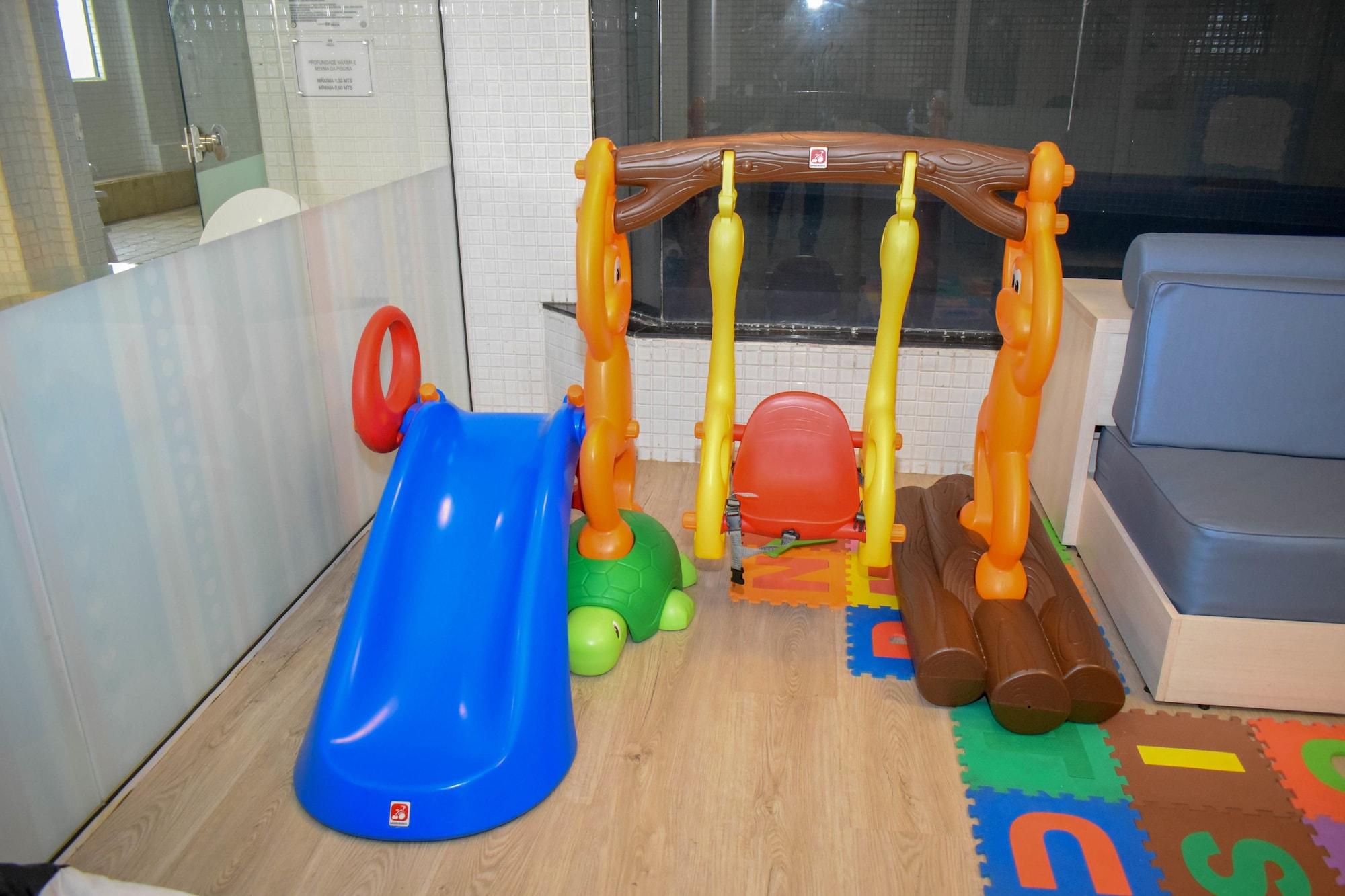 image-housing-carousel