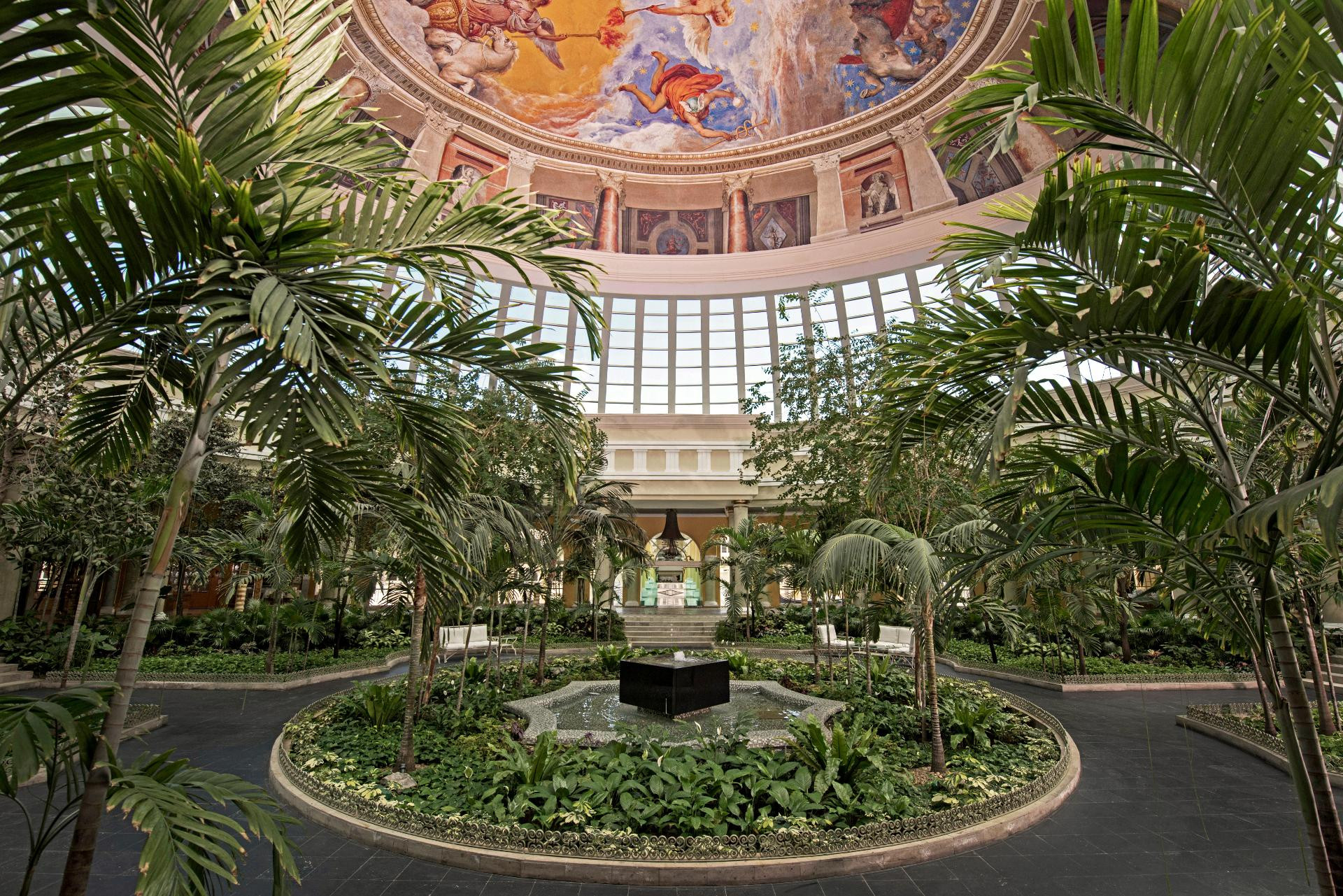 image-housing-carousel