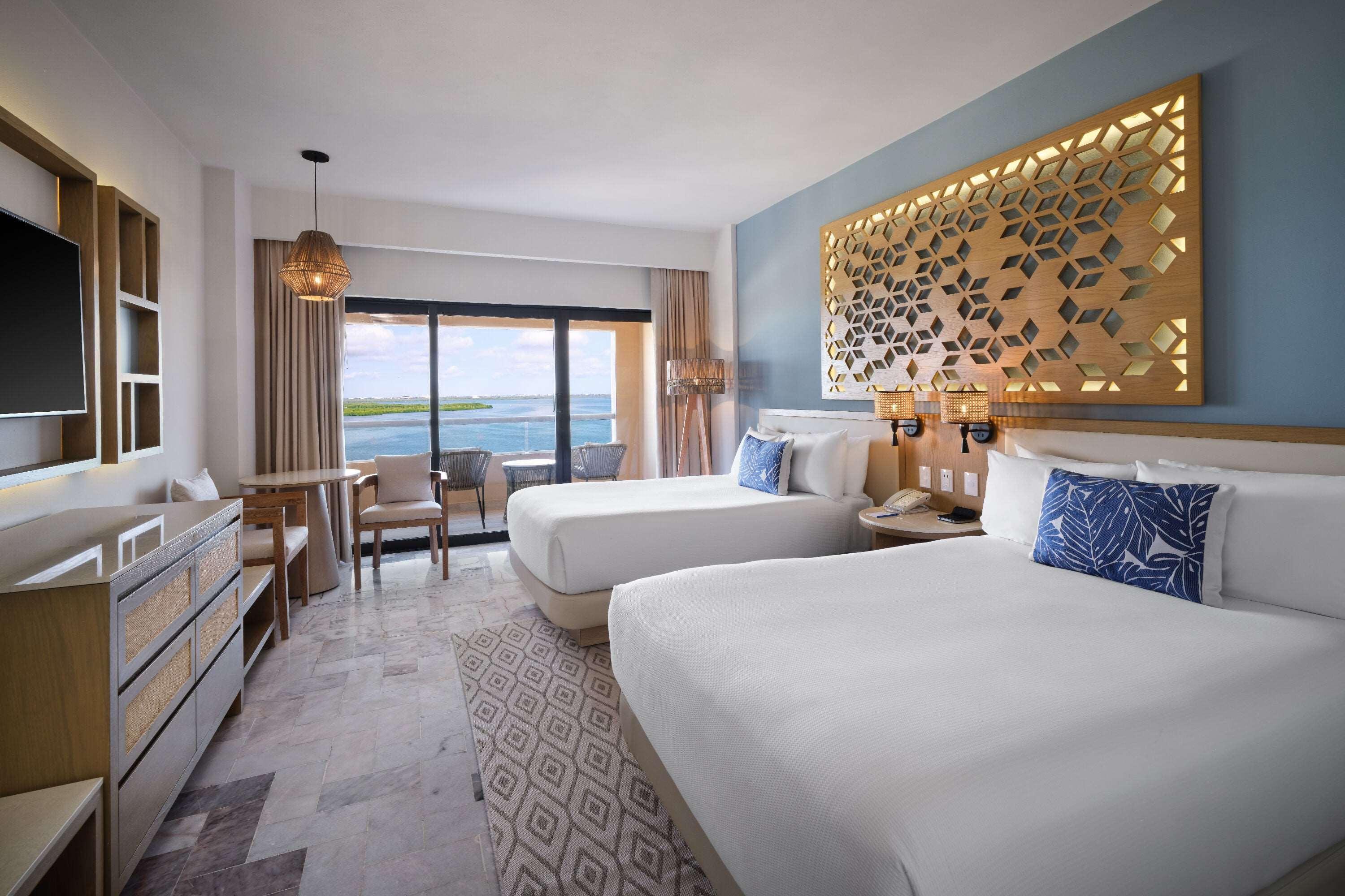 Superior Lagoon View, 1 King Bed or 2 Double Beds