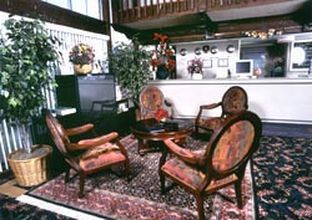 image-housing-carousel