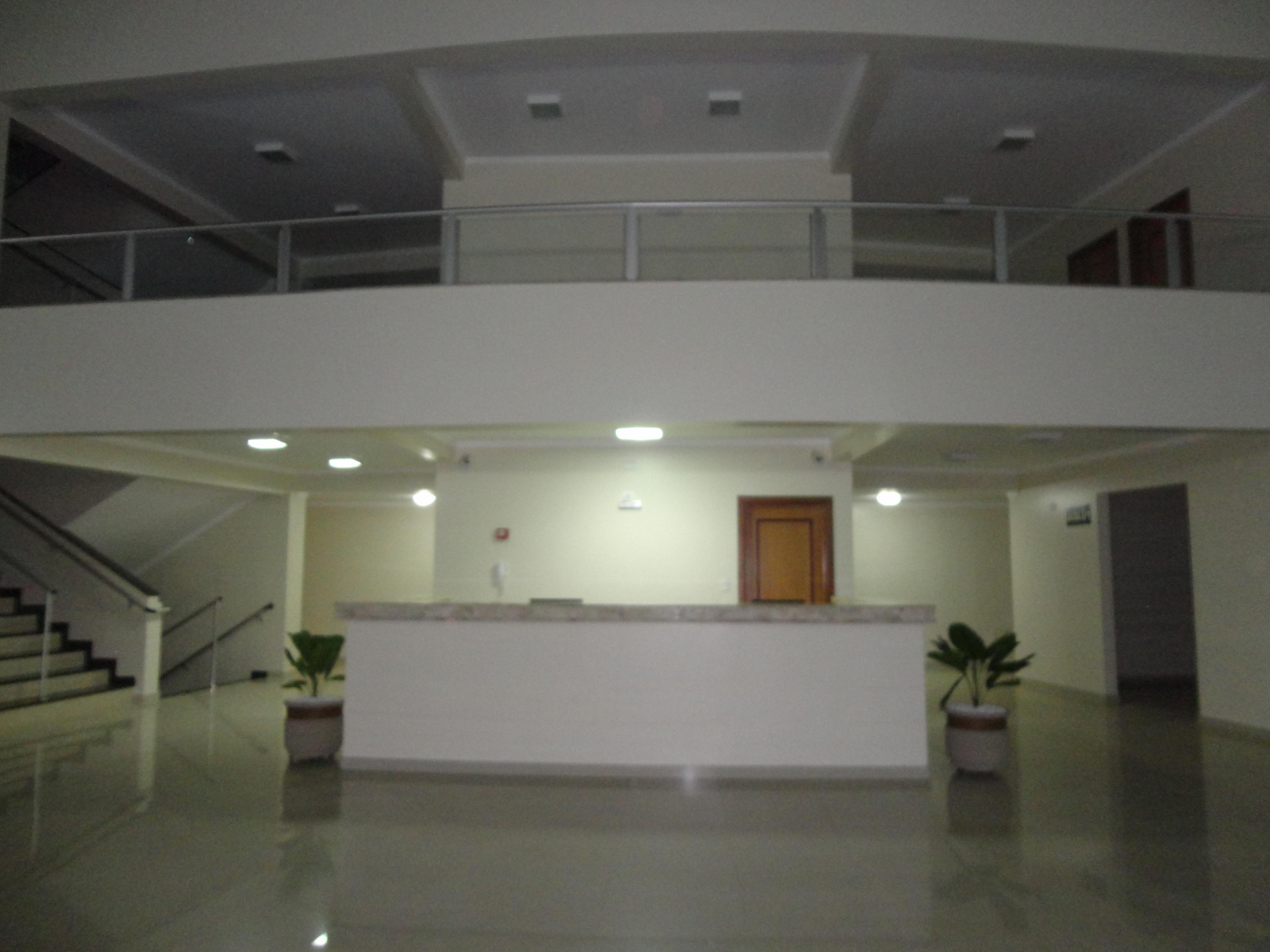 image-housing-carousel