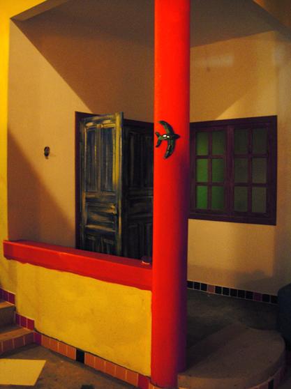 image-housing-carousel