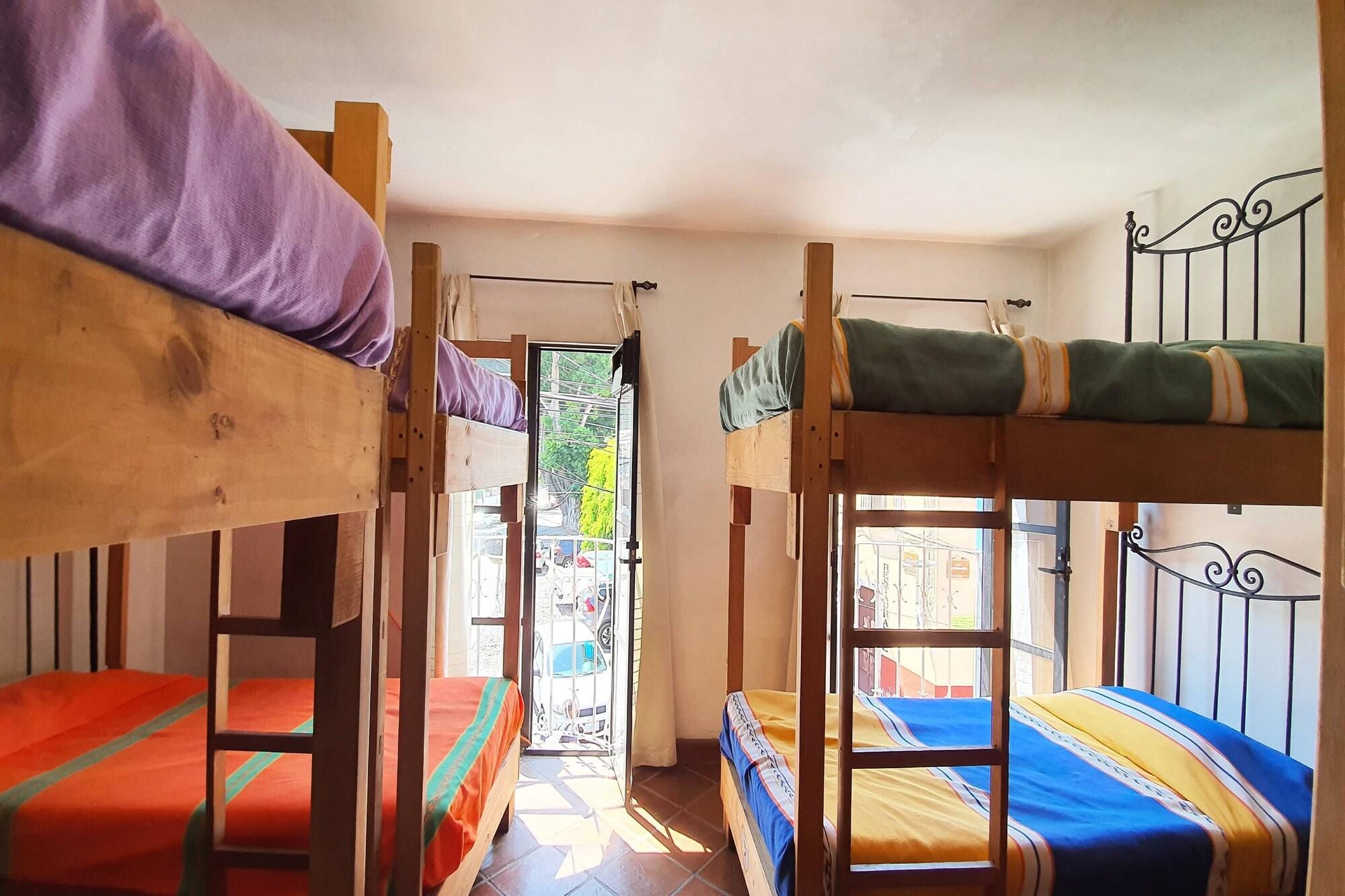 image-housing-carousel