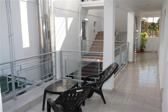 image-housing-carousel