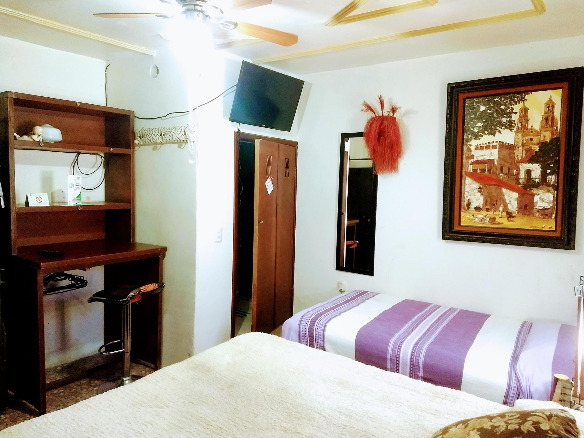 image-housing-carousel