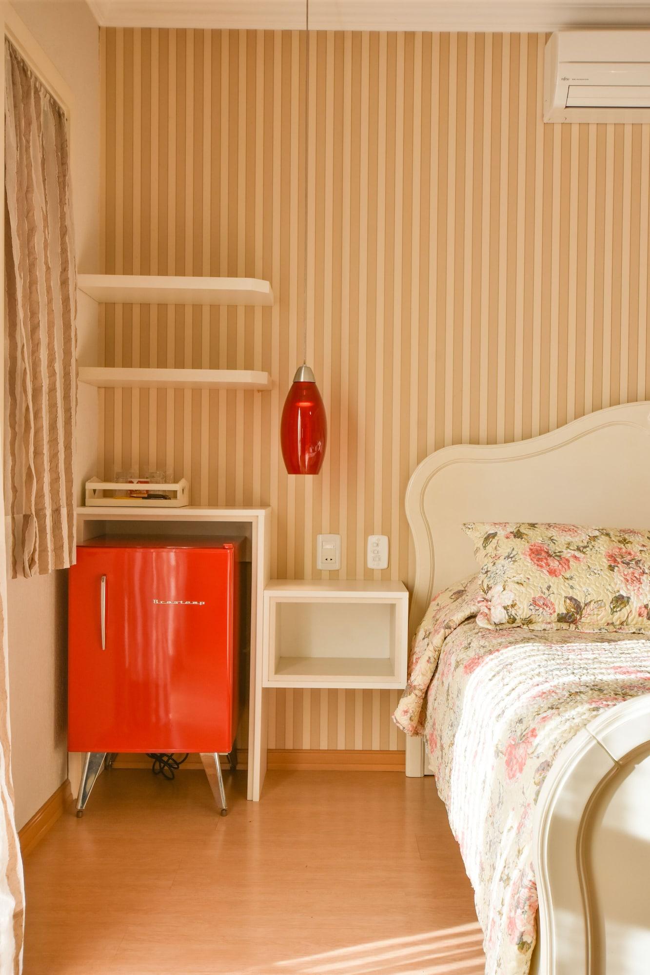 image-housing-carousel