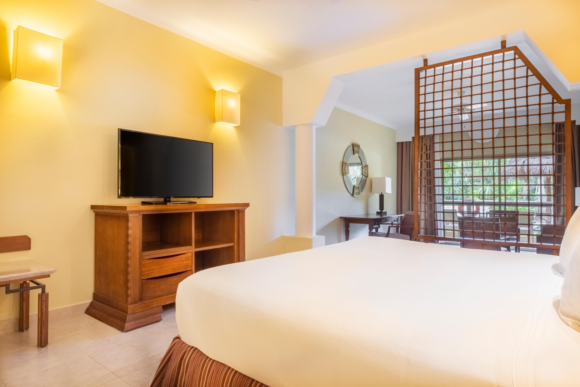 Suite Júnior con Vista a la Piscina