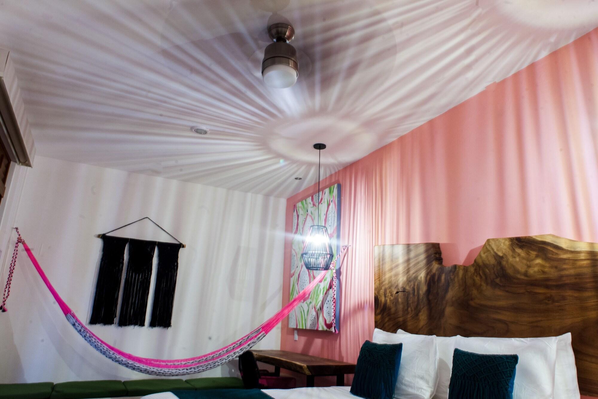 image-housing-carousel