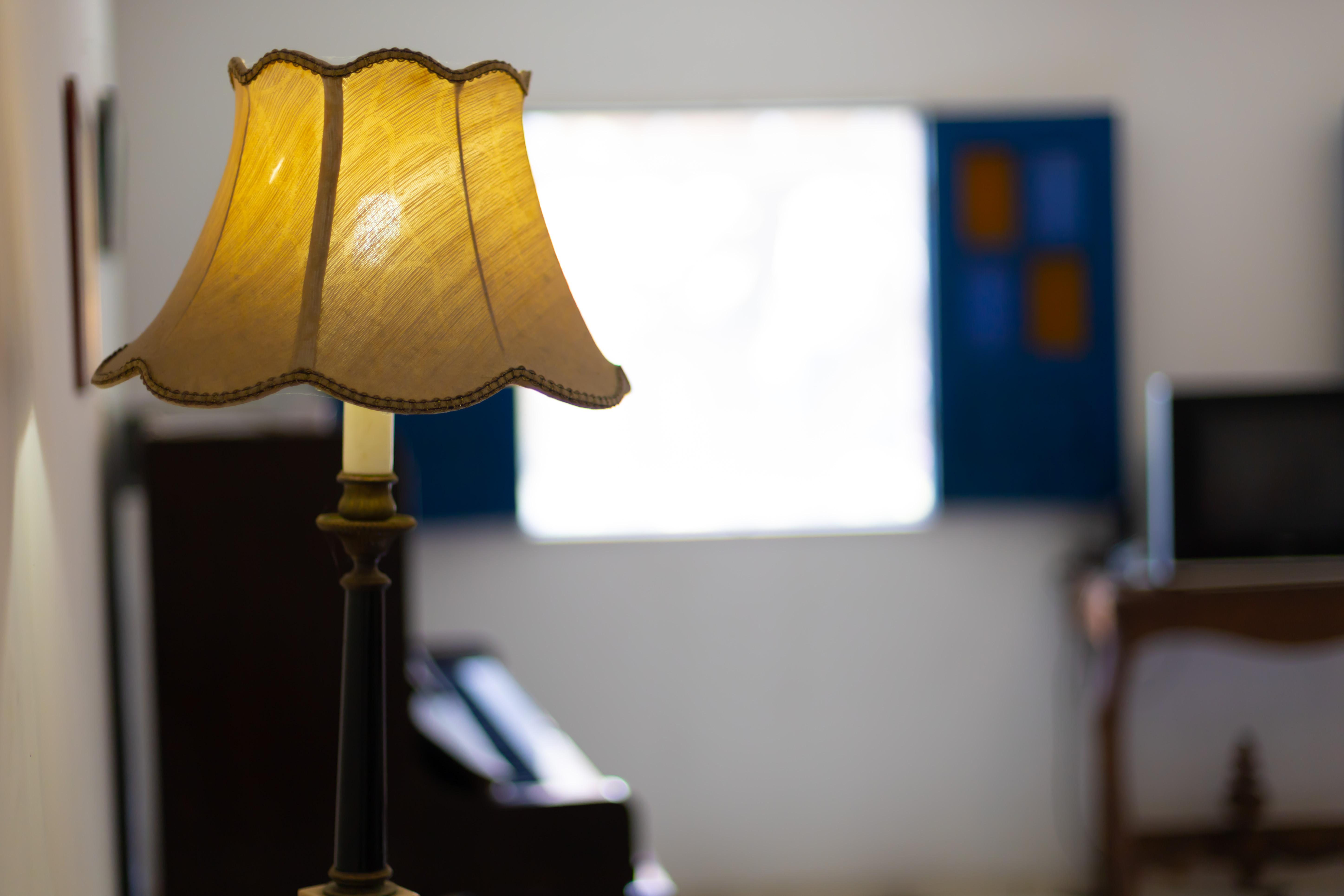 image-housing-carousel