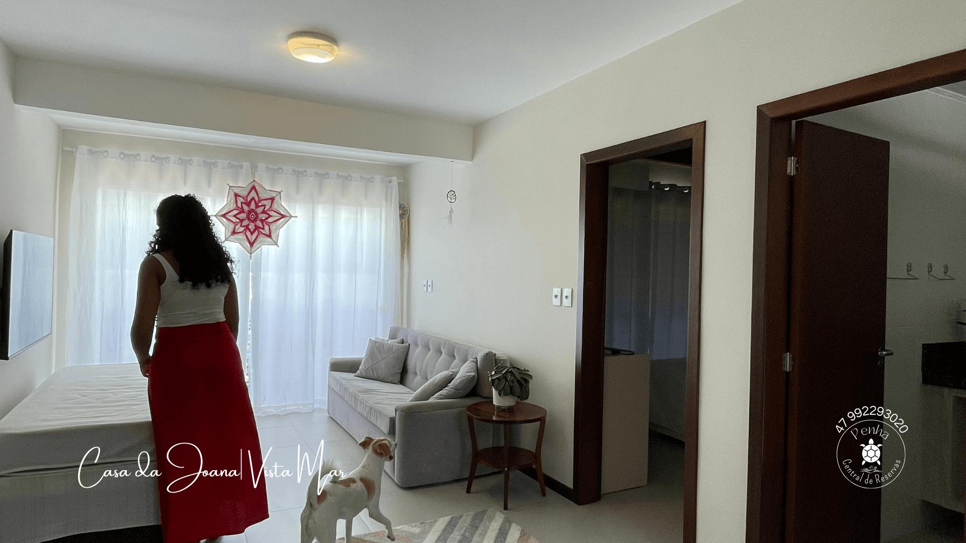 image-housing-carousel