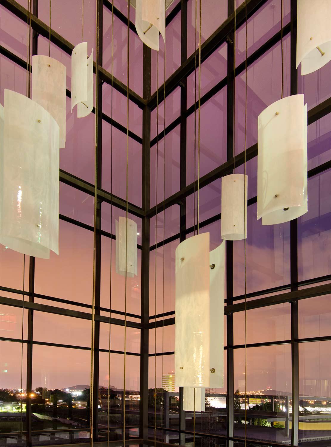 image-housing-carousel