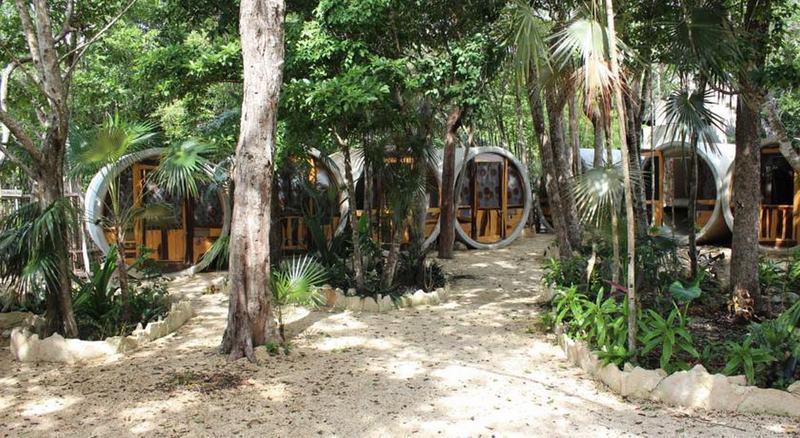 image-housing-carousel
