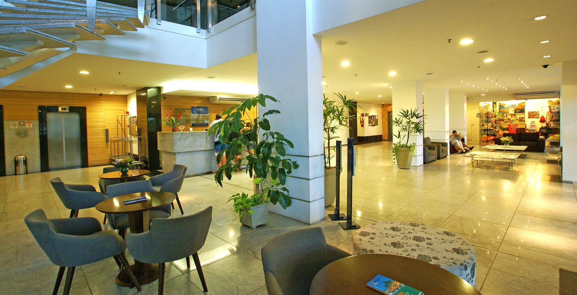 image-housing-carousel