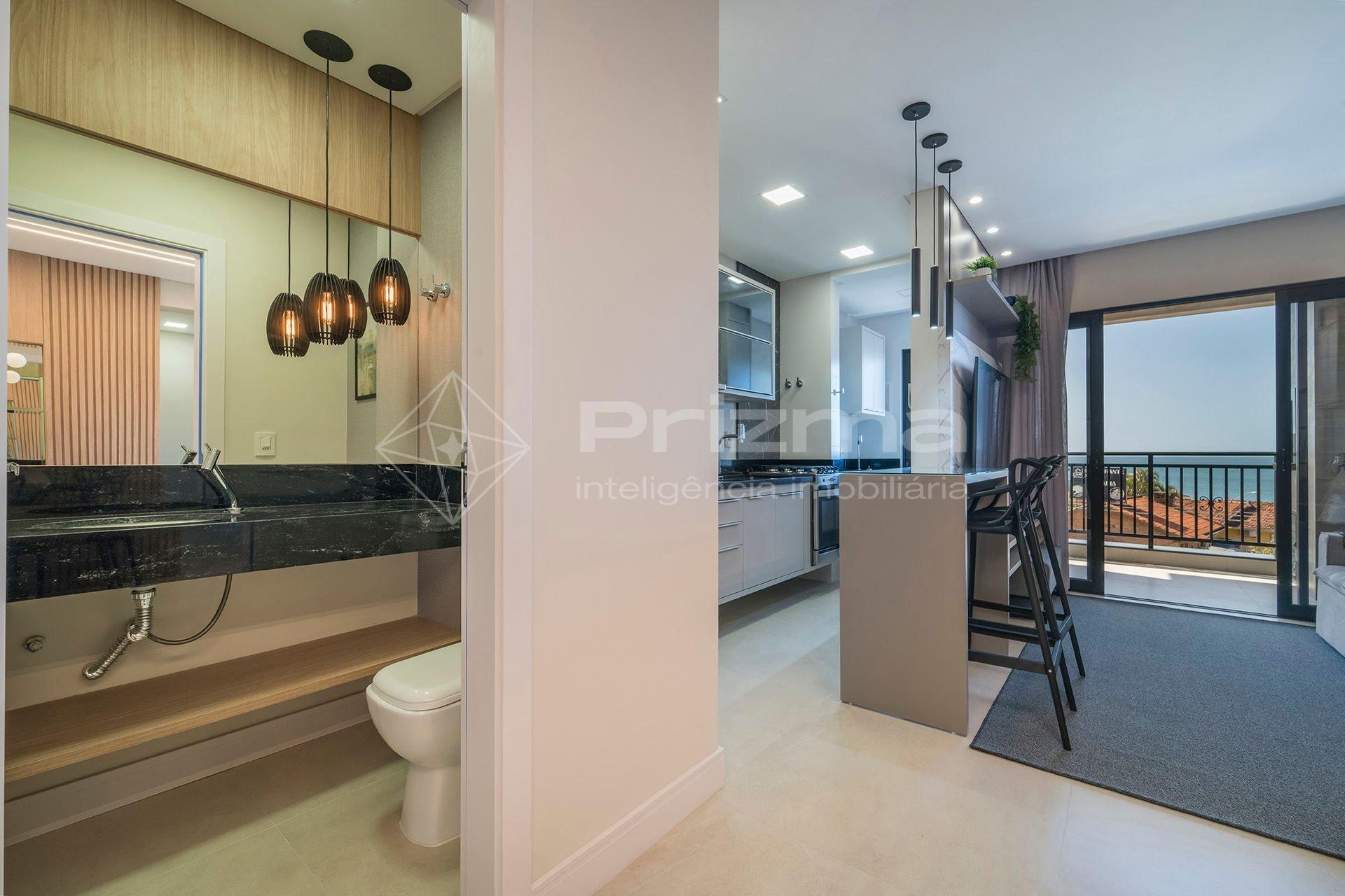 image-housing-carousel
