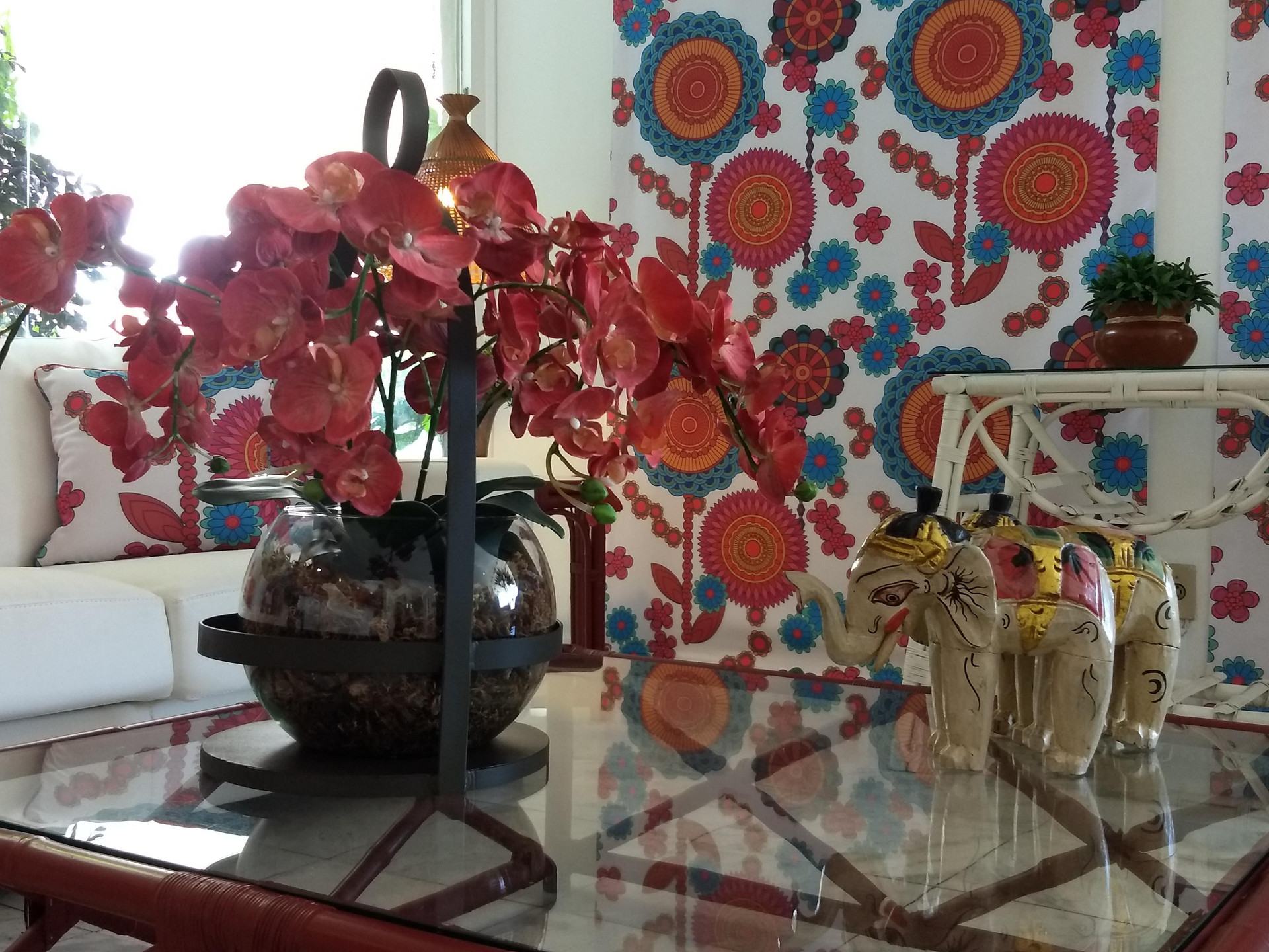 image-housing-carousel