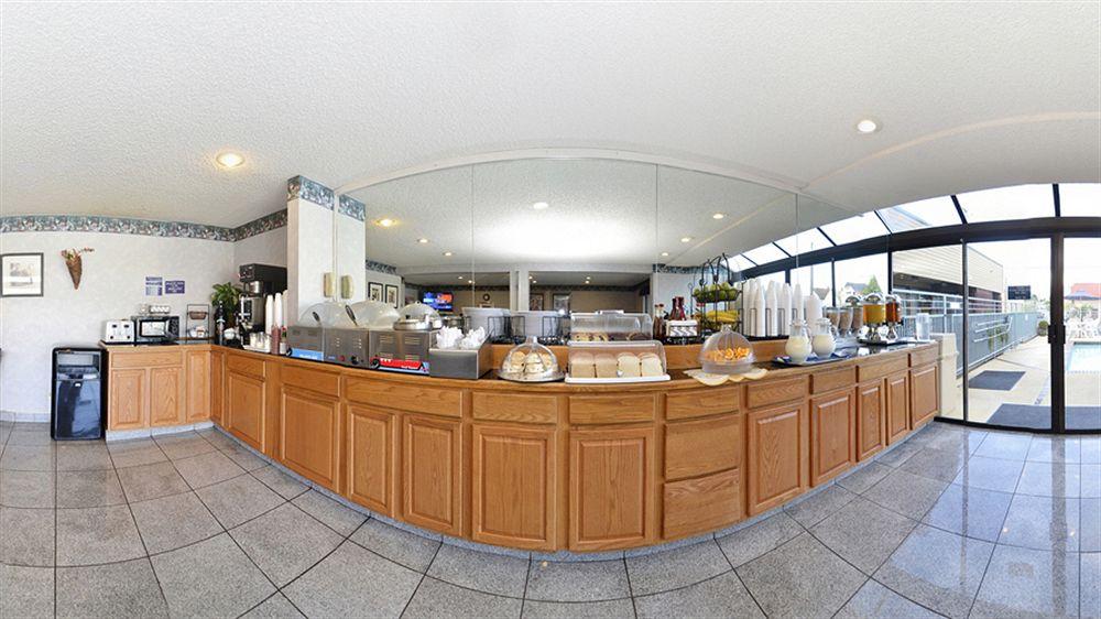 image-housing-carousel