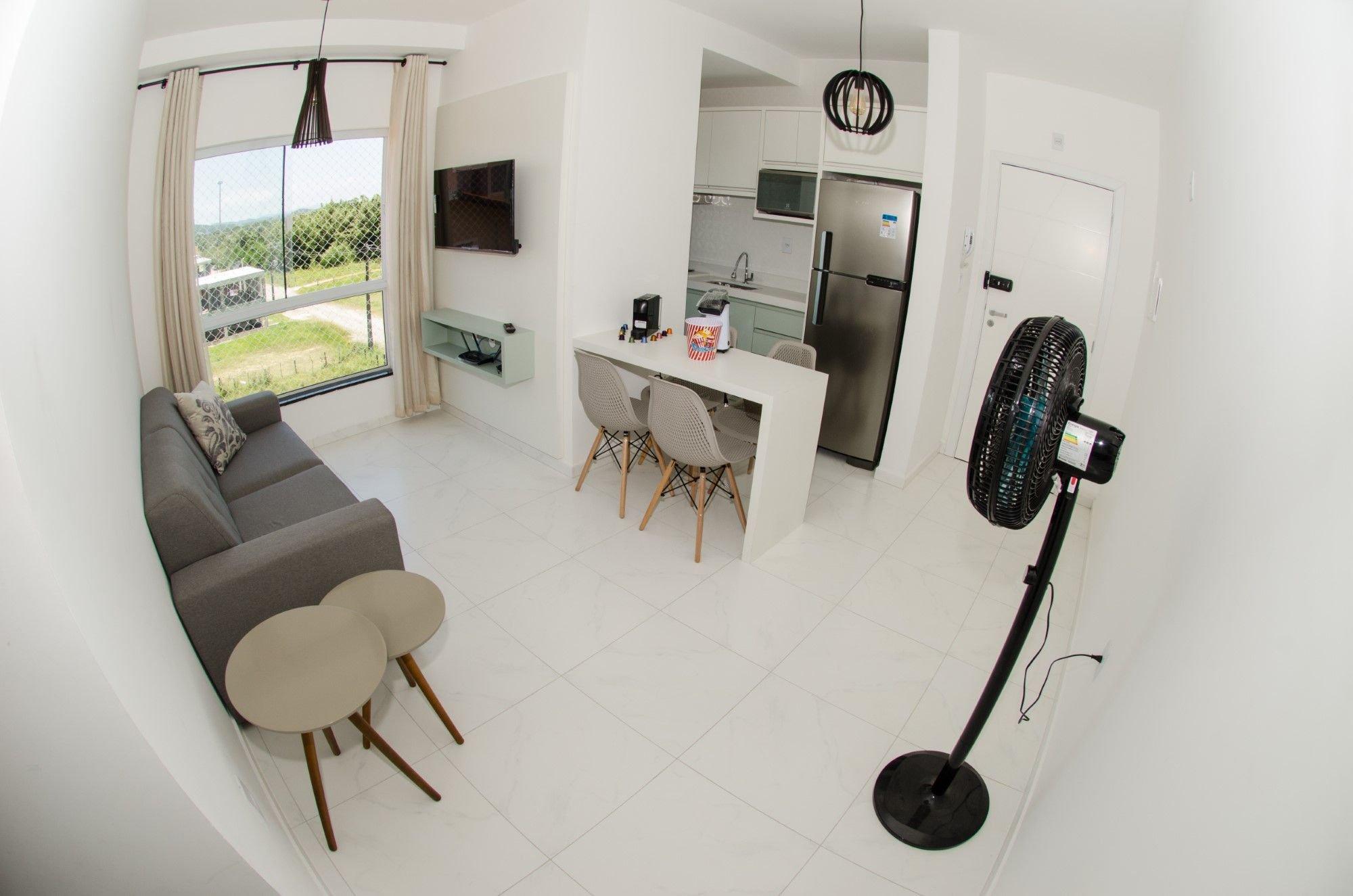 image-housing-carousel