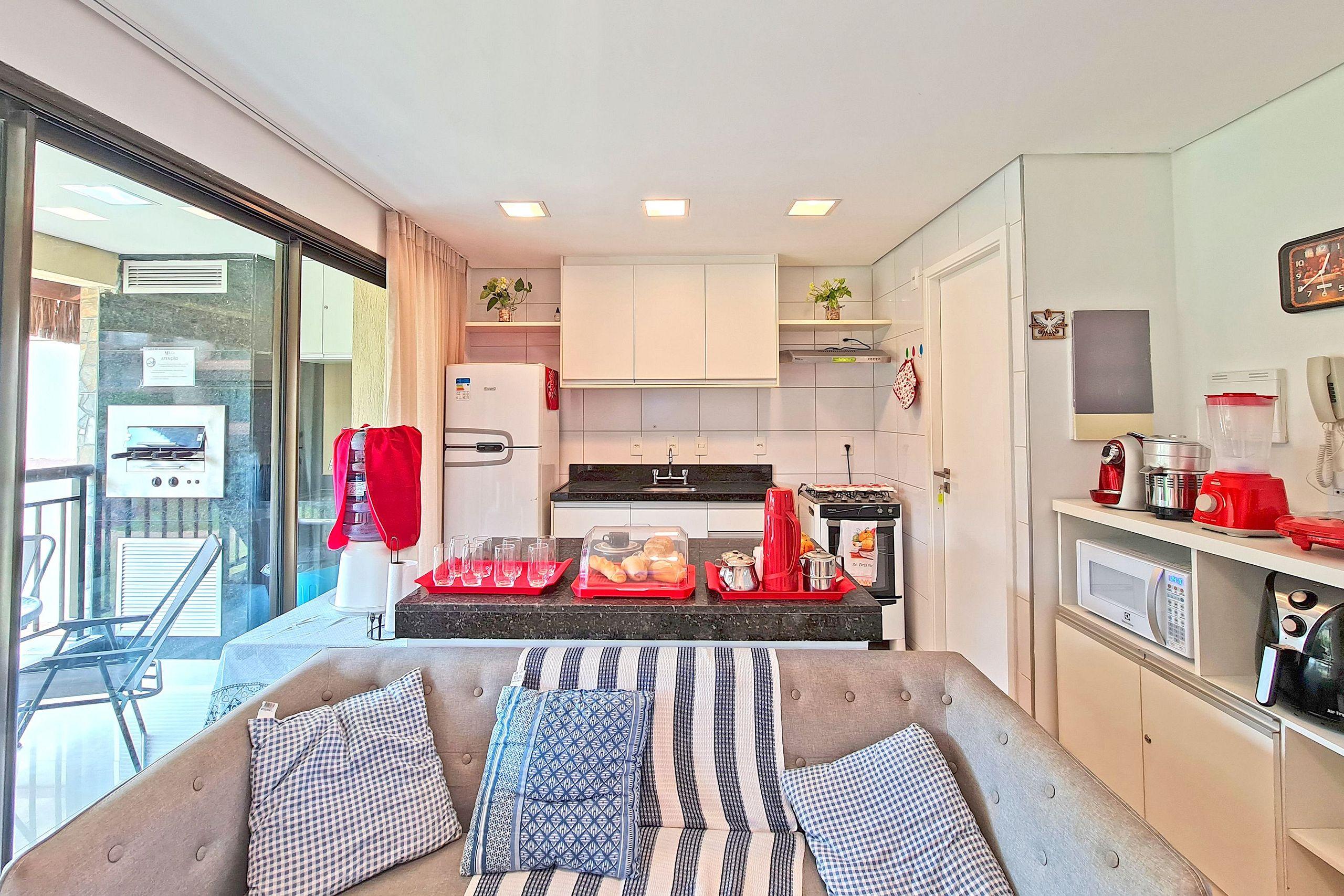 image-housing-carousel