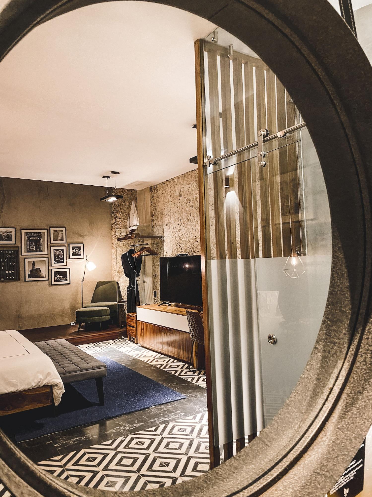 image-housing-carousel