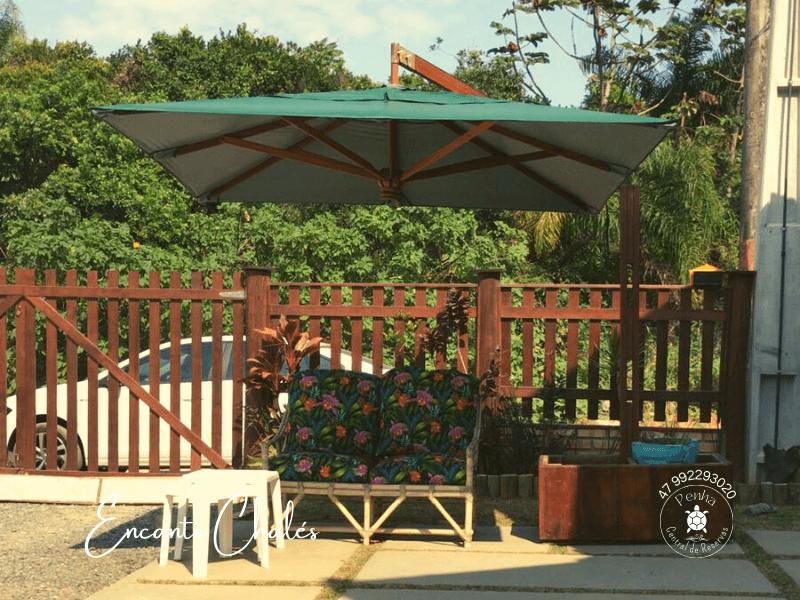 image-housing-carousel