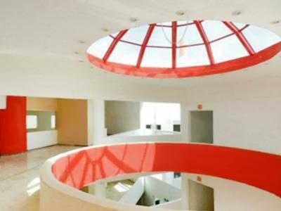 image-housing-carousel