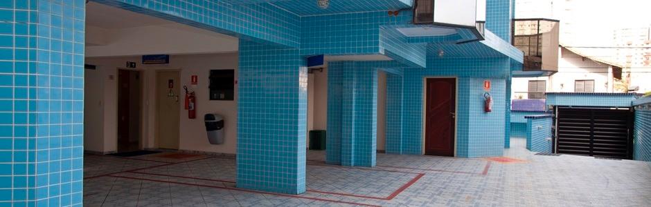 image-housing-carousel