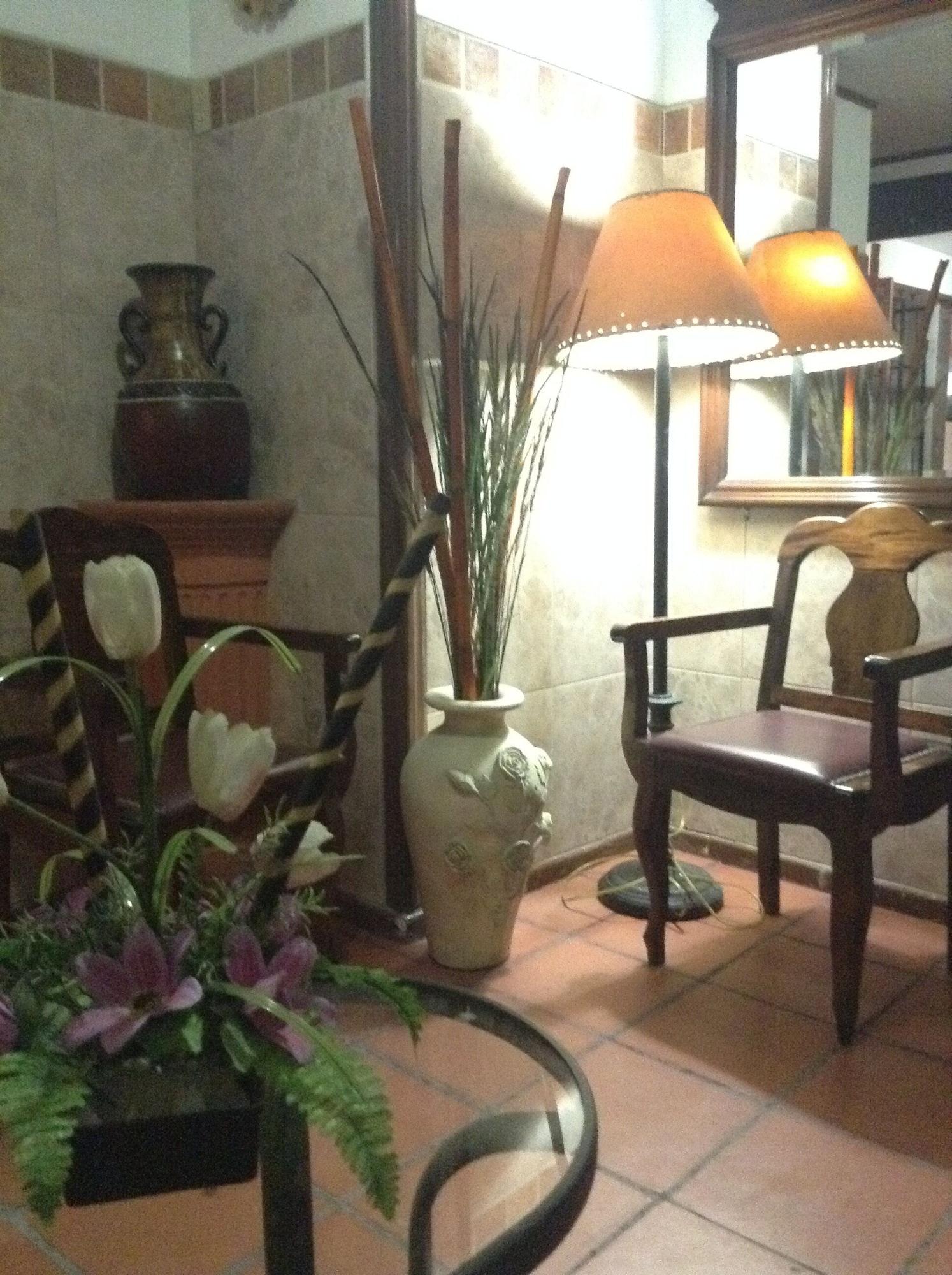 image-housing-carousel