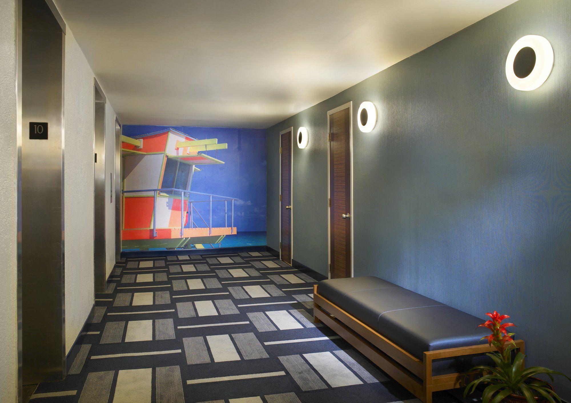 image-housing-carousel