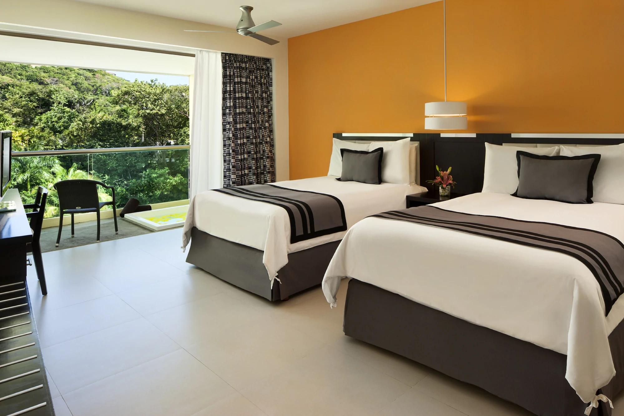 Habitación Luxury con Vista al Jardín