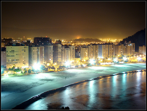 image-housing-carousel