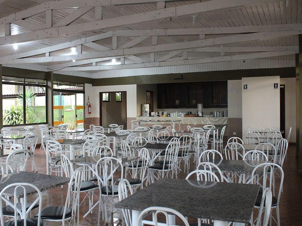 image-housing-carousel