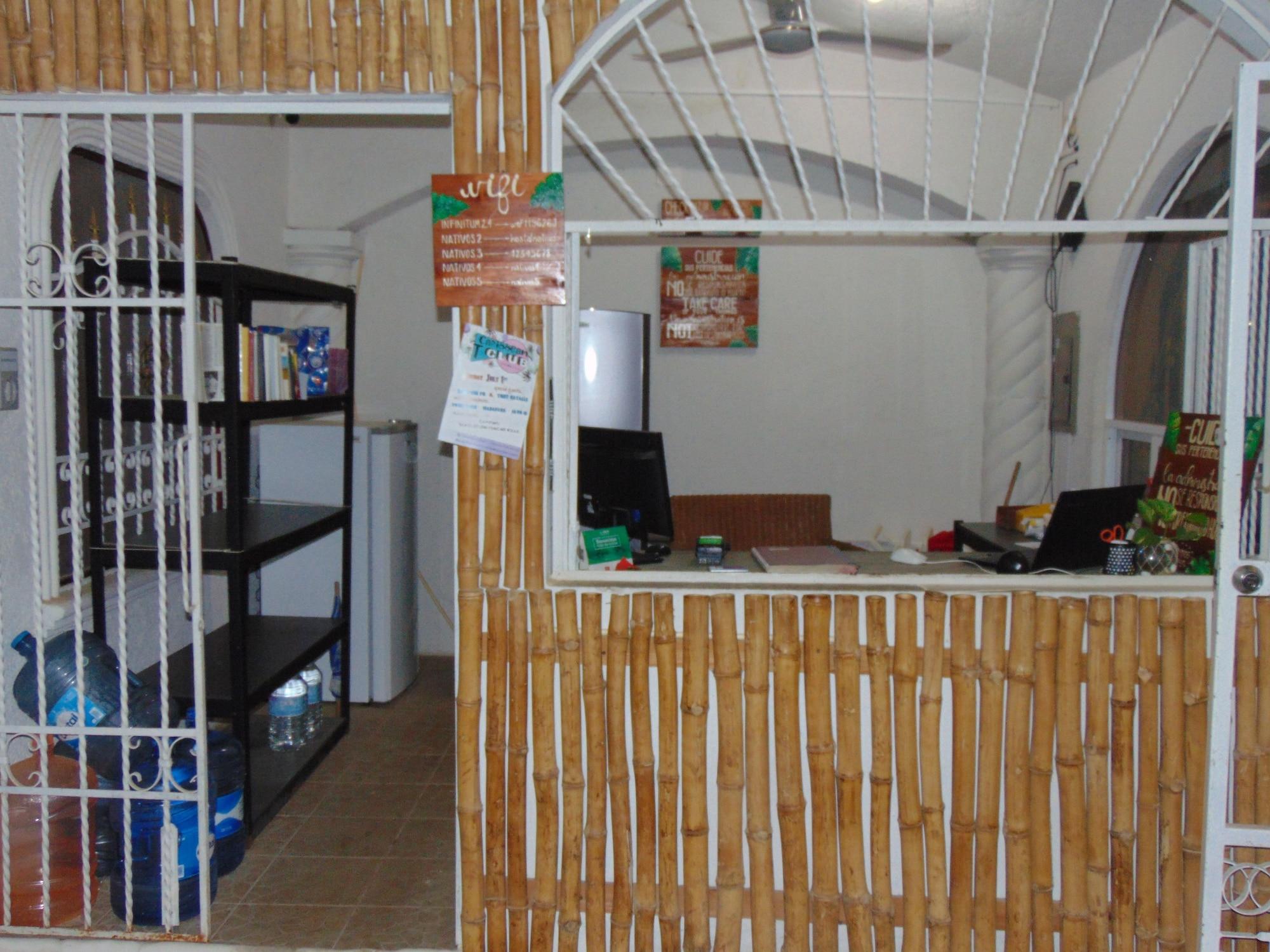 image-housing-carousel