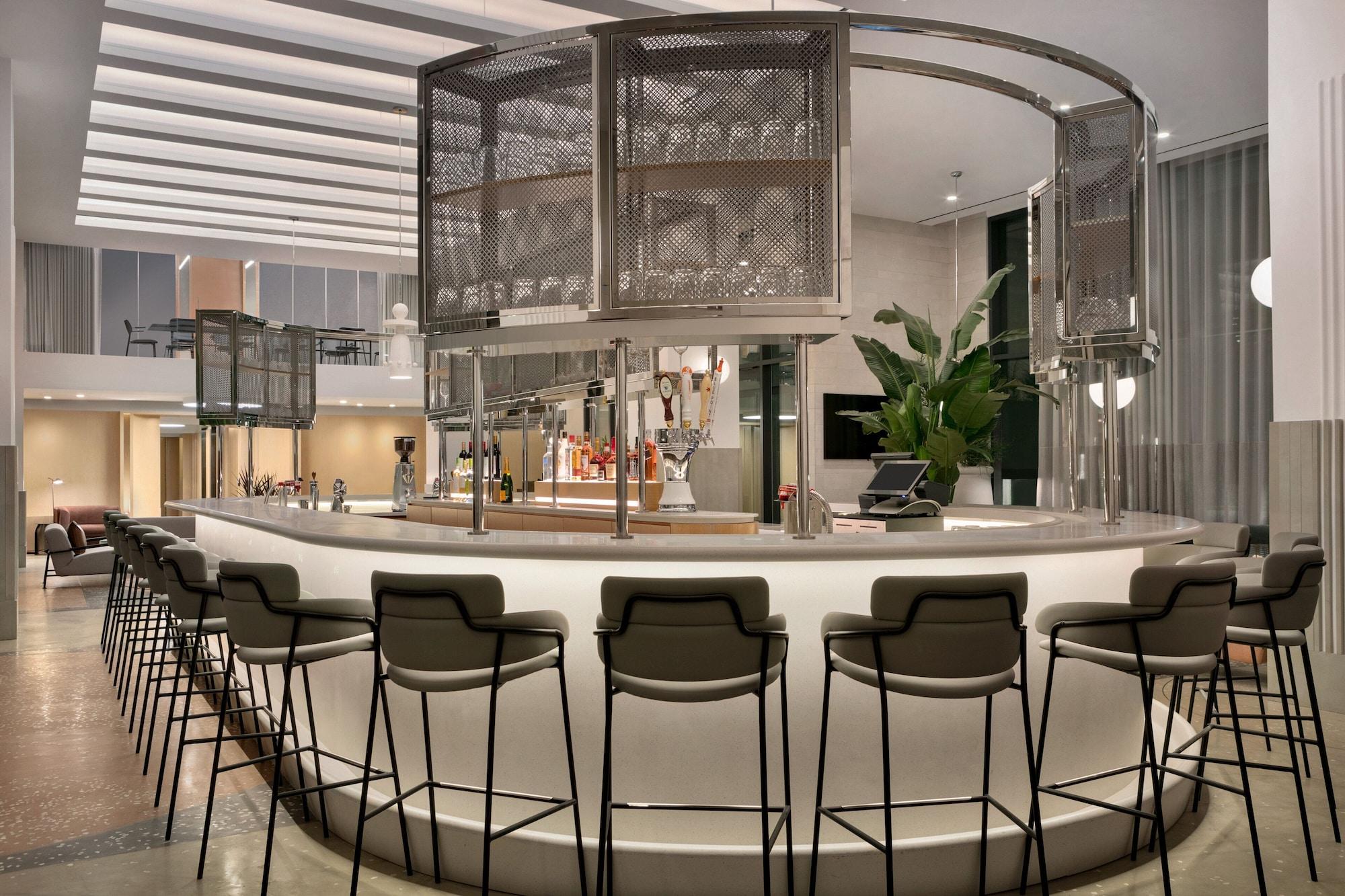 image-housing-carousel