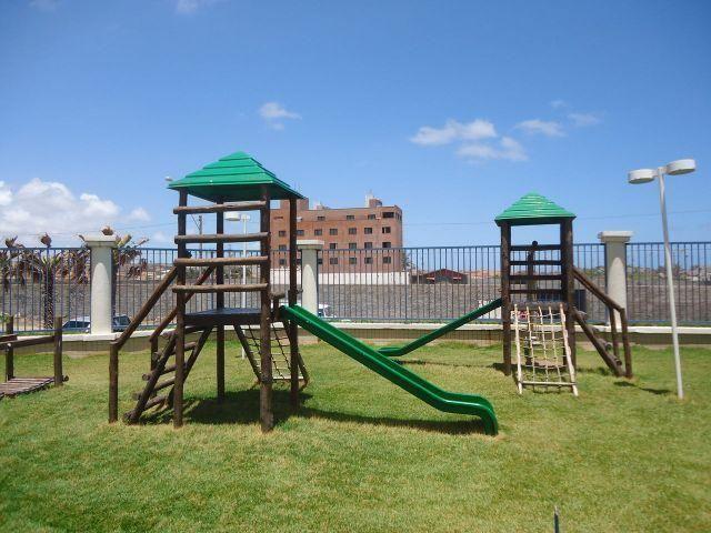 image-housing-carousel
